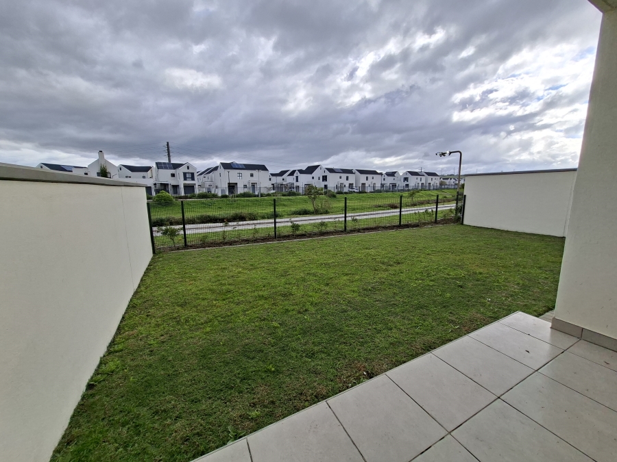 To Let 3 Bedroom Property for Rent in Croydon Western Cape